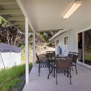 Holiday home Pukeawe Hale, Volcano